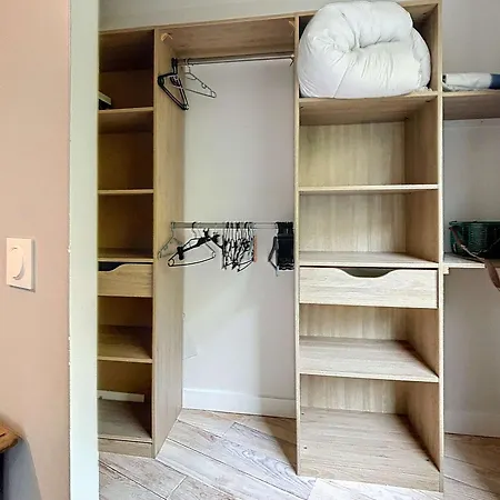 Apartment Spacieux Au Coeur De Granville, 3 Chambres, Wi-fi Gratuit, Parking Inclus - Fr-1-361-557 *